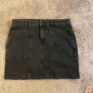 Size 12 Old Navy black denim mini skirt